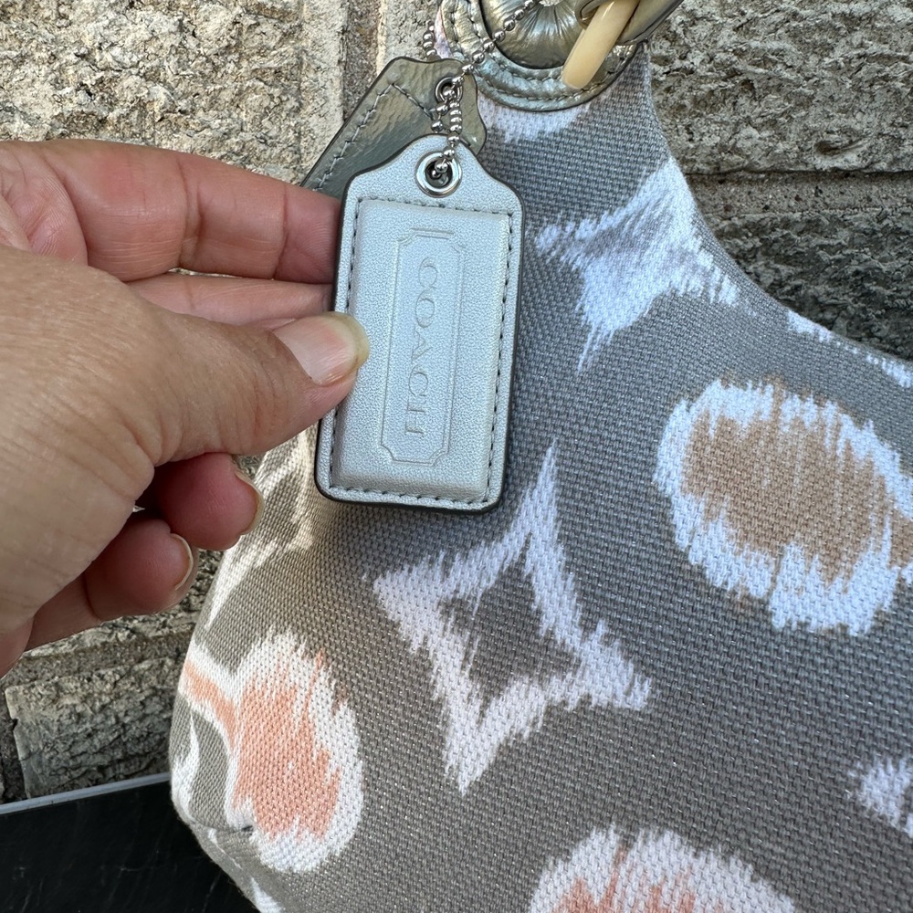 Authentic Coach Kristin Op Art Signature IKAT Sm Hippie Hobo Purse Bag 17083 - Picture 11 of 11